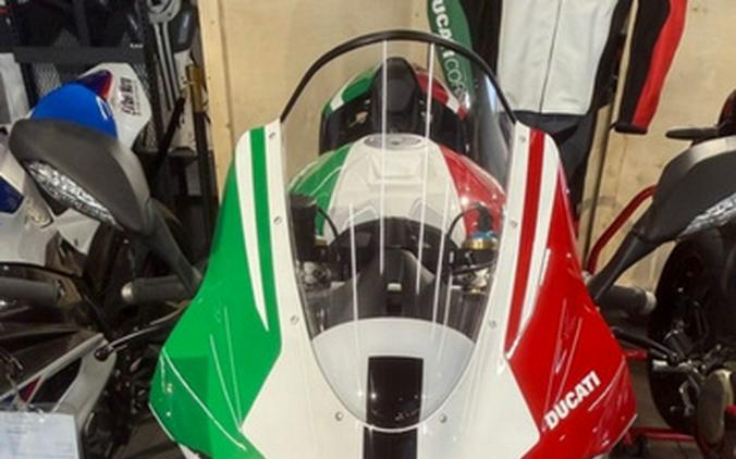 2025 Ducati Panigale V4 Tricolore