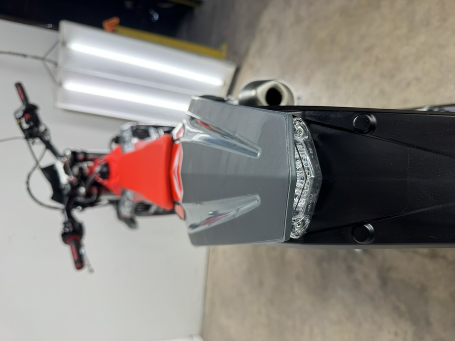 2026 Beta 300 Xtrainer - 002026