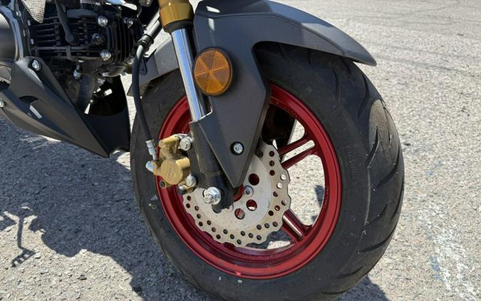 2025 Kawasaki Z125 PRO Cypher Camo Beige