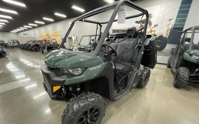 2024 Can-Am™ Defender DPS HD7