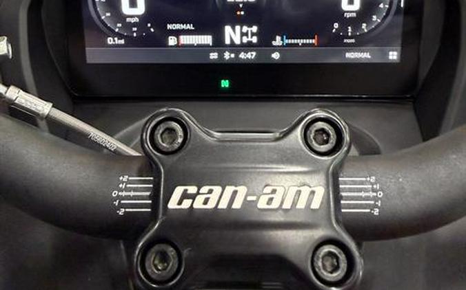2026 Can-Am Outlander XT-P 1000R Smart-Shox with 10.25 in. touchscreen display