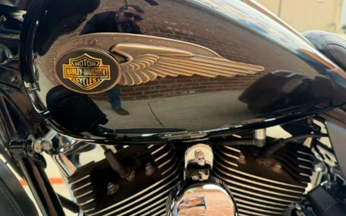 2013 Harley-Davidson Tri Glide® Ultra Classic® 110th Anniversary Edition