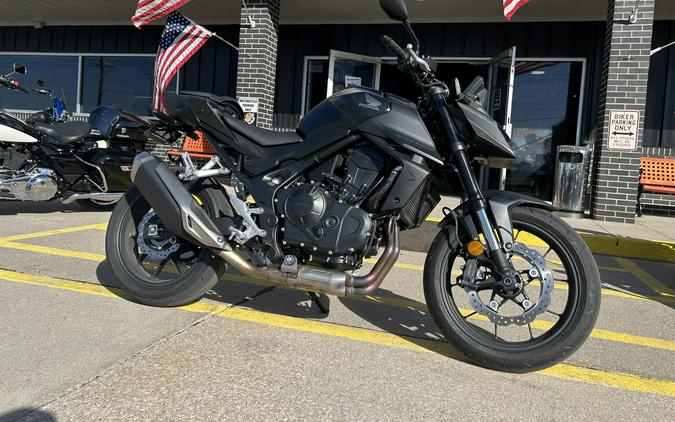 2025 Honda CB750 Hornet Matte Black Metallic