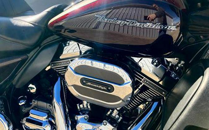 2015 Harley-Davidson CVO™ Limited