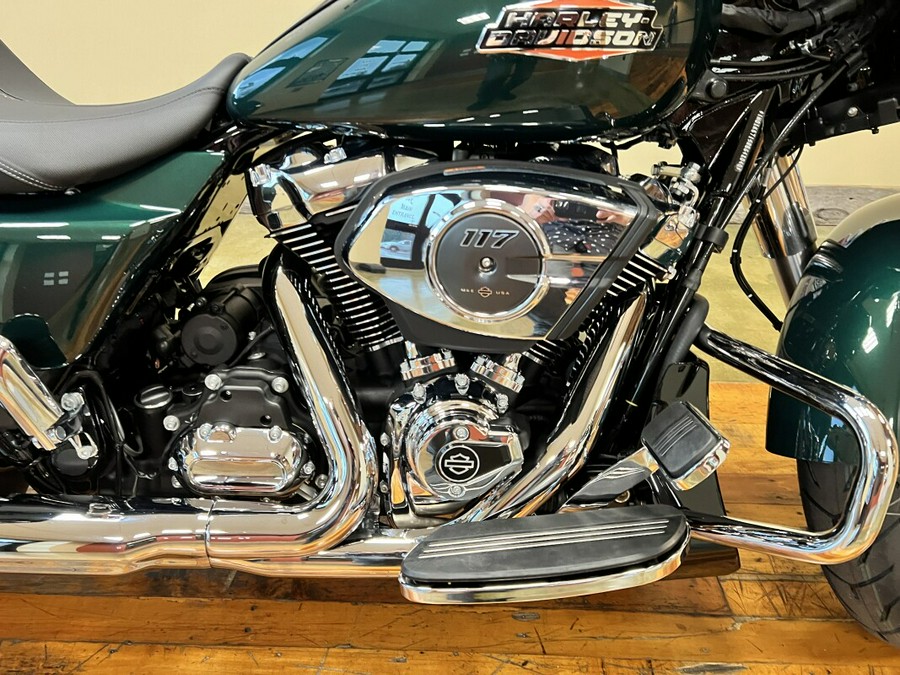 New 2024 Harley-Davidson Street Glide Grand American Touring Motorcycle For Sale Near Memphis, TN