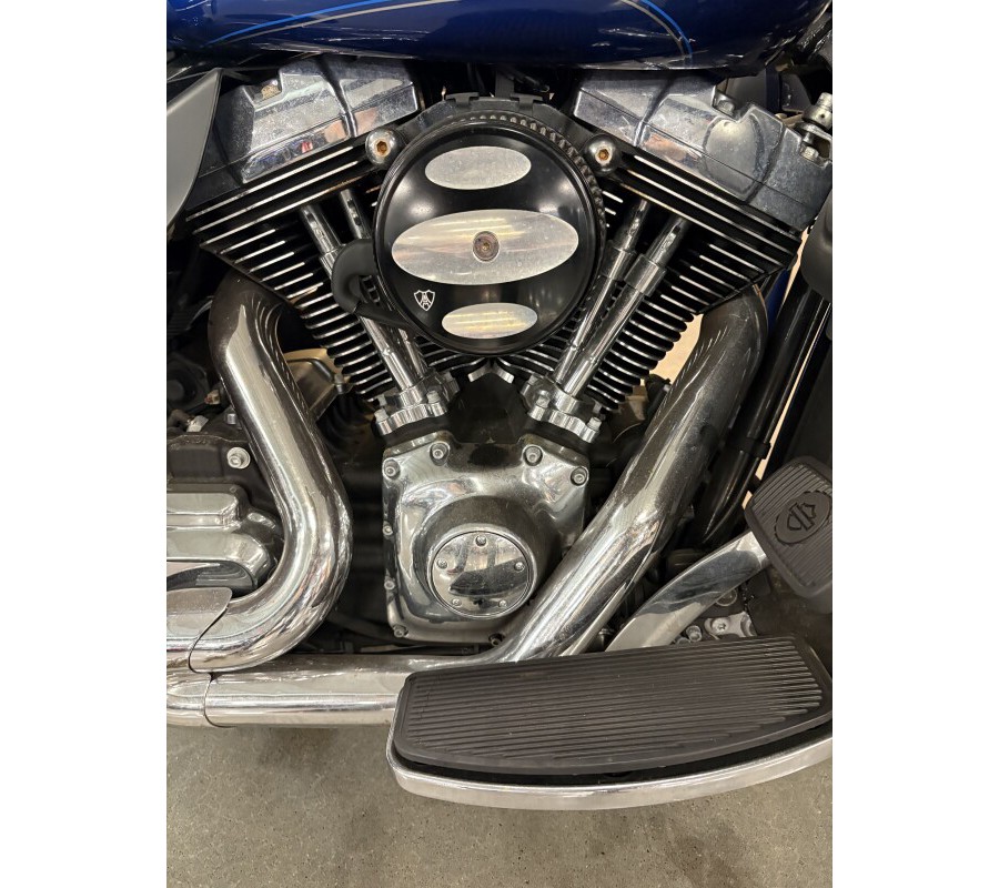 2016 Harley-Davidson® Electra Glide® Ultra Classic® Superior Blue