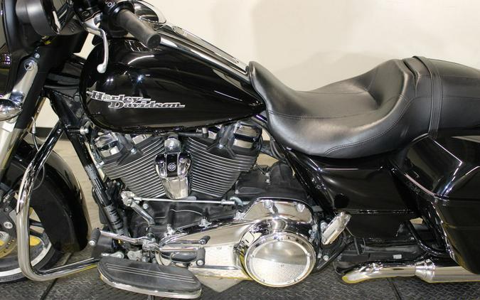 2019 Harley-Davidson® FLHX - Street Glide®