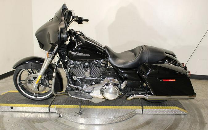 2019 Harley-Davidson® FLHX - Street Glide®