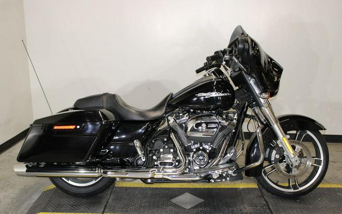 2019 Harley-Davidson® FLHX - Street Glide®