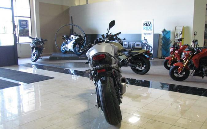 2025 Yamaha MT 10