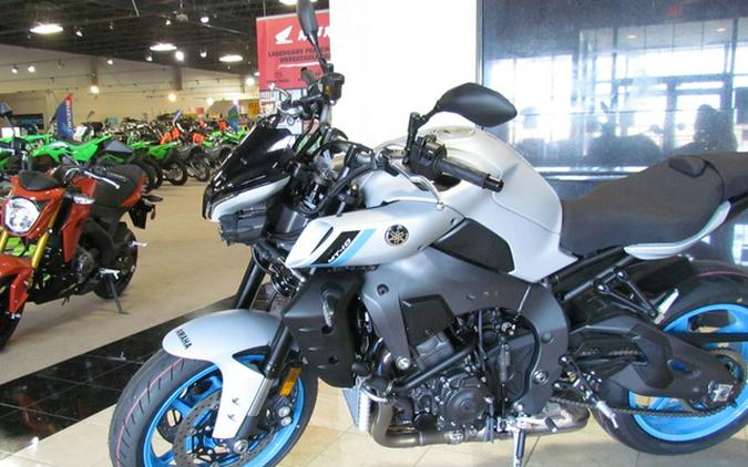 2025 Yamaha MT 10