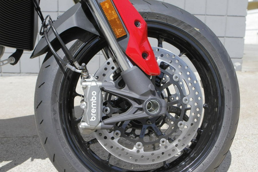 2026 Ducati Hypermotard V2