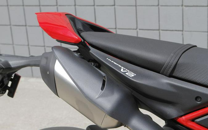 2026 Ducati Hypermotard V2