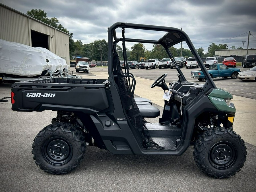 2025 Can-Am™ Defender HD9