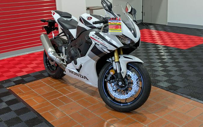 2025 Honda CBR1000RR ABS