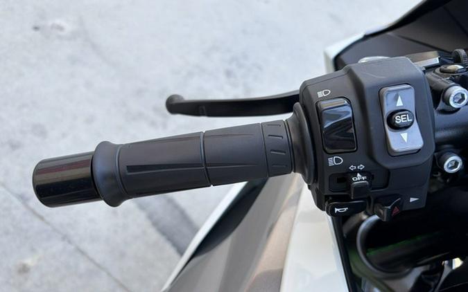 2025 Kawasaki Ninja ZX-6R