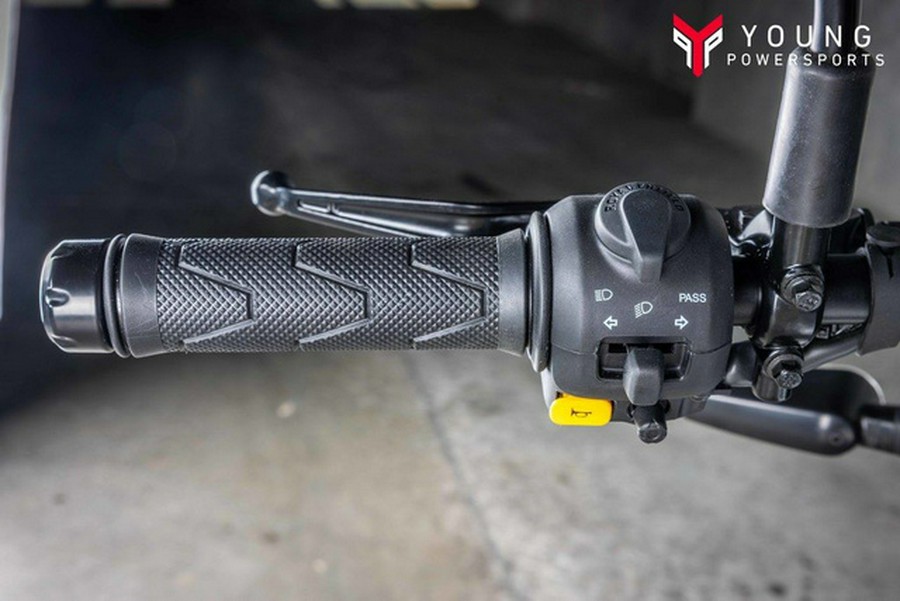 2026 Royal Enfield Guerrilla 450 Smoke Silver