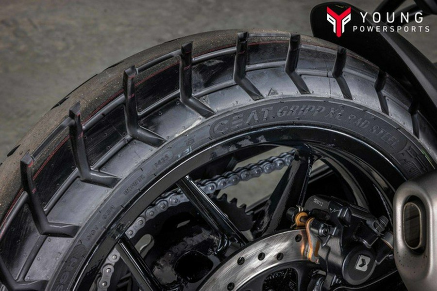 2026 Royal Enfield Guerrilla 450 Smoke Silver