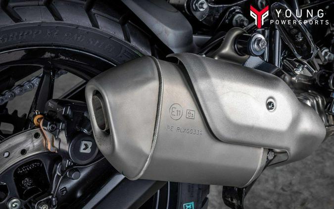 2026 Royal Enfield Guerrilla 450 Smoke Silver