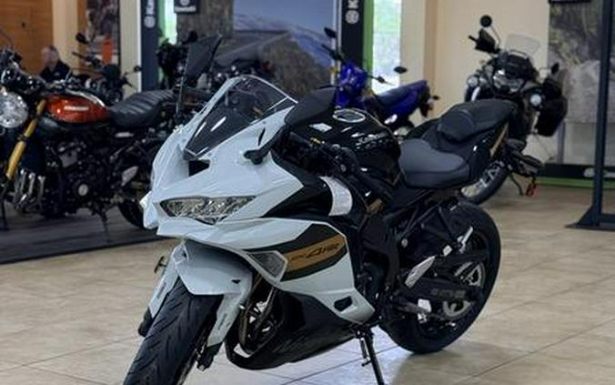 2026 Kawasaki Ninja® ZX™-4RR ABS