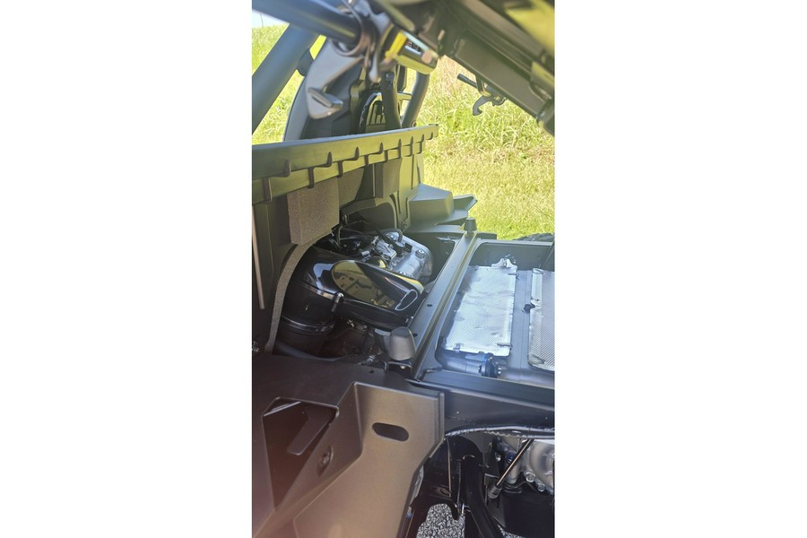 2026 Yamaha Wolverine RMAX2 1000 XT-R