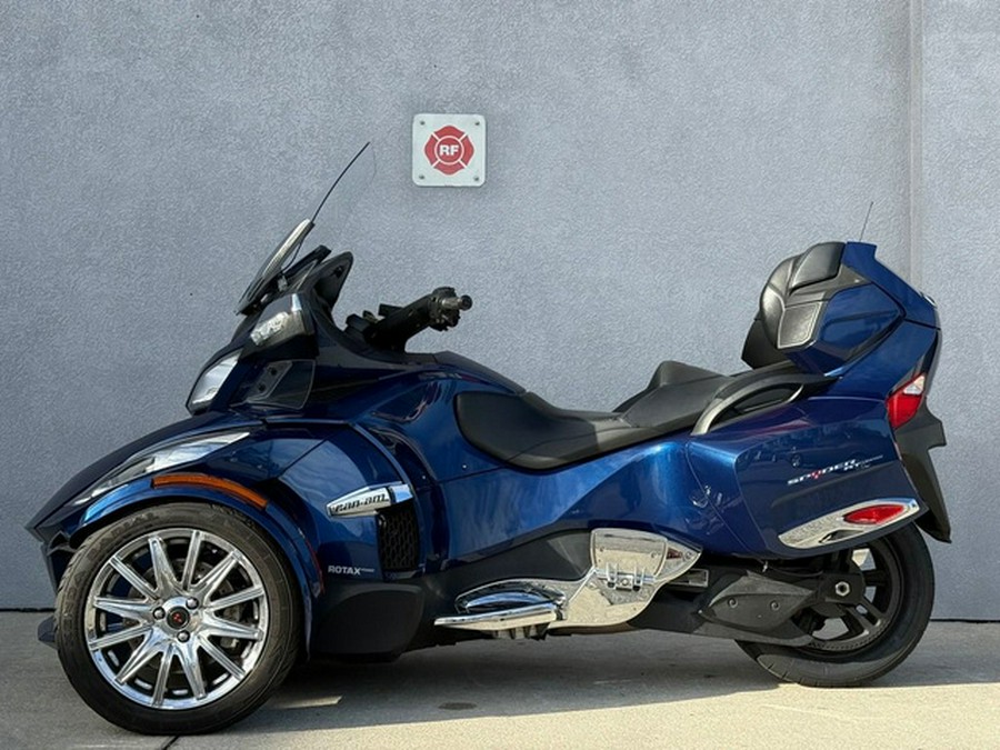 2017 Can-Am Spyder RT Limited 6-Speed Semi-Automatic (SE6)