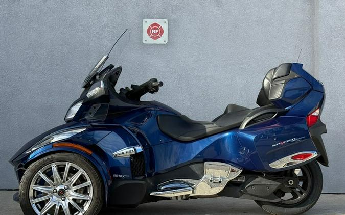 2017 Can-Am Spyder RT Limited 6-Speed Semi-Automatic (SE6)