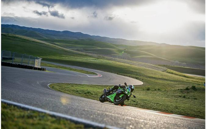 2024 Kawasaki Ninja® ZX™-6R KRT Edition ABS