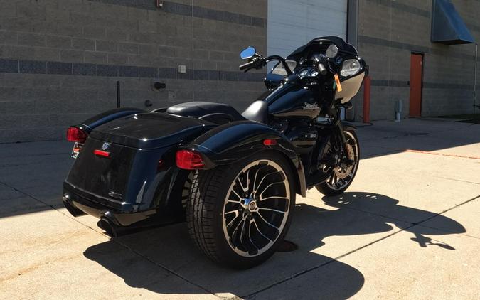 2025 Harley-Davidson Road Glide 3 Vivid Black