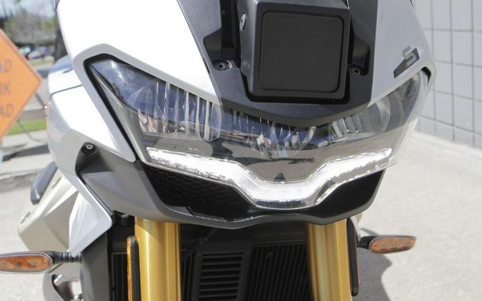 2027 Moto Guzzi V100 Mandello S