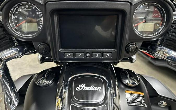 2020 Indian Motorcycle® Roadmaster® Dark Horse® Thunder Black Smoke