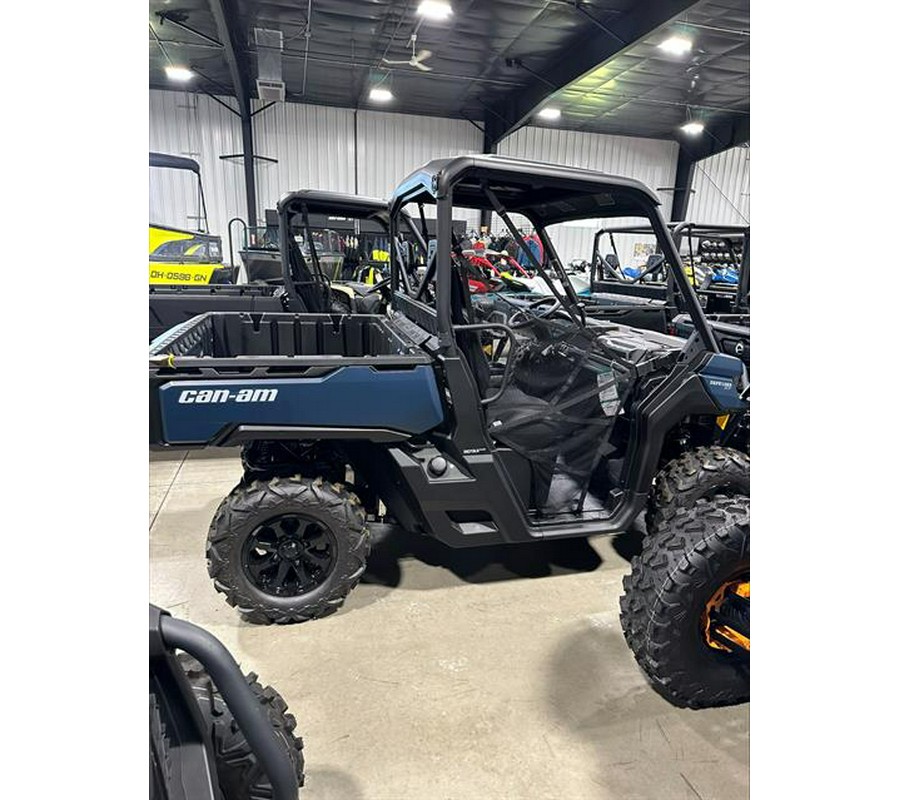 2025 Can-Am Defender XT HD7