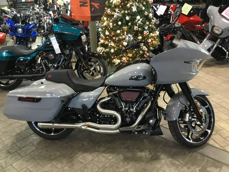 2025 Road Glide- Stage 1 Stainless Exhaust- Extreme Air Kit- Moto Bar/Riser Kit- so much more....