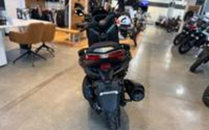 2025 Yamaha XMAX