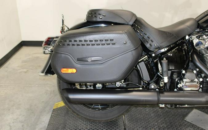 2026 Harley-Davidson® FLHC - Heritage Classic
