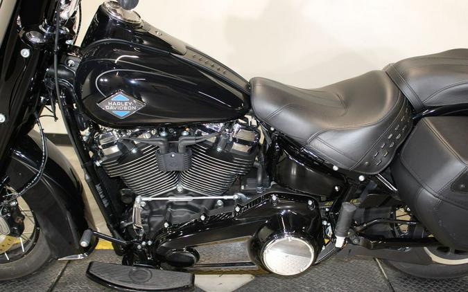 2026 Harley-Davidson® FLHC - Heritage Classic