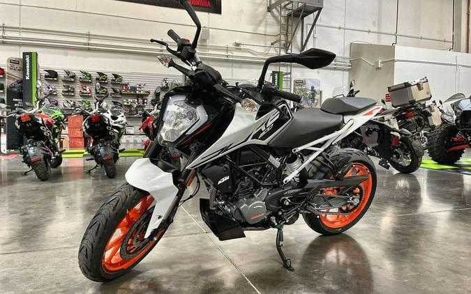 2021 KTM 200 Duke