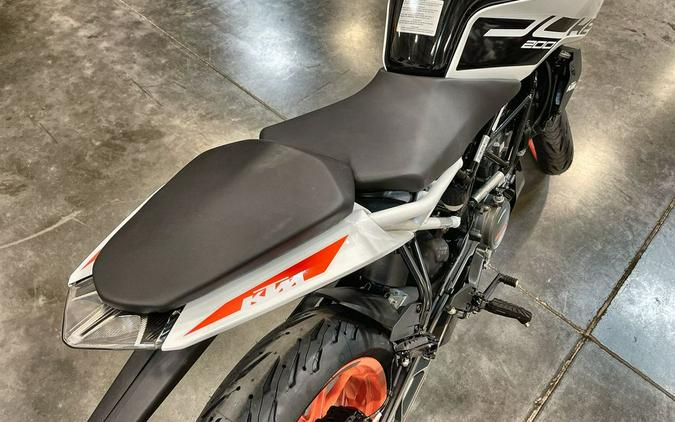 2021 KTM 200 Duke