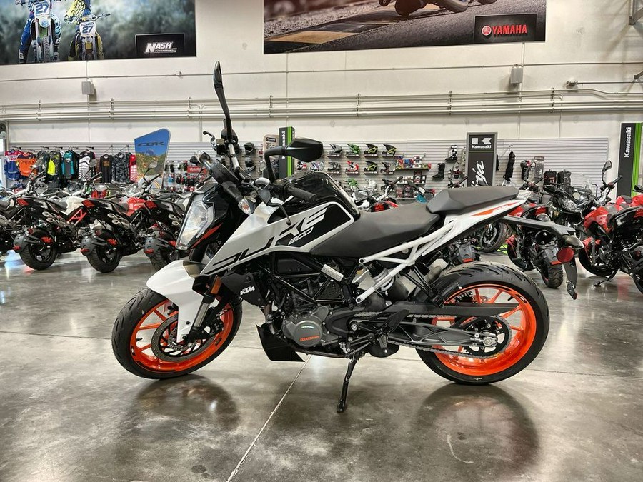 2021 KTM 200 Duke