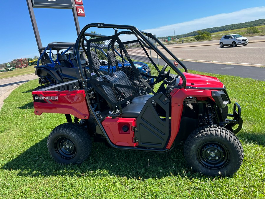 2025 Honda Pioneer 520