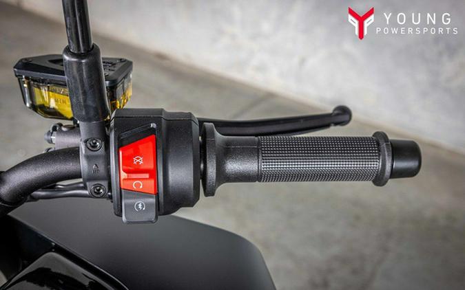 2025 Husqvarna SVARTPILEN 801