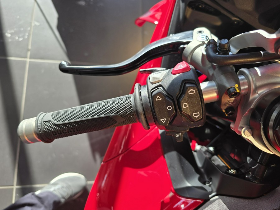 2026 Ducati Panigale V4