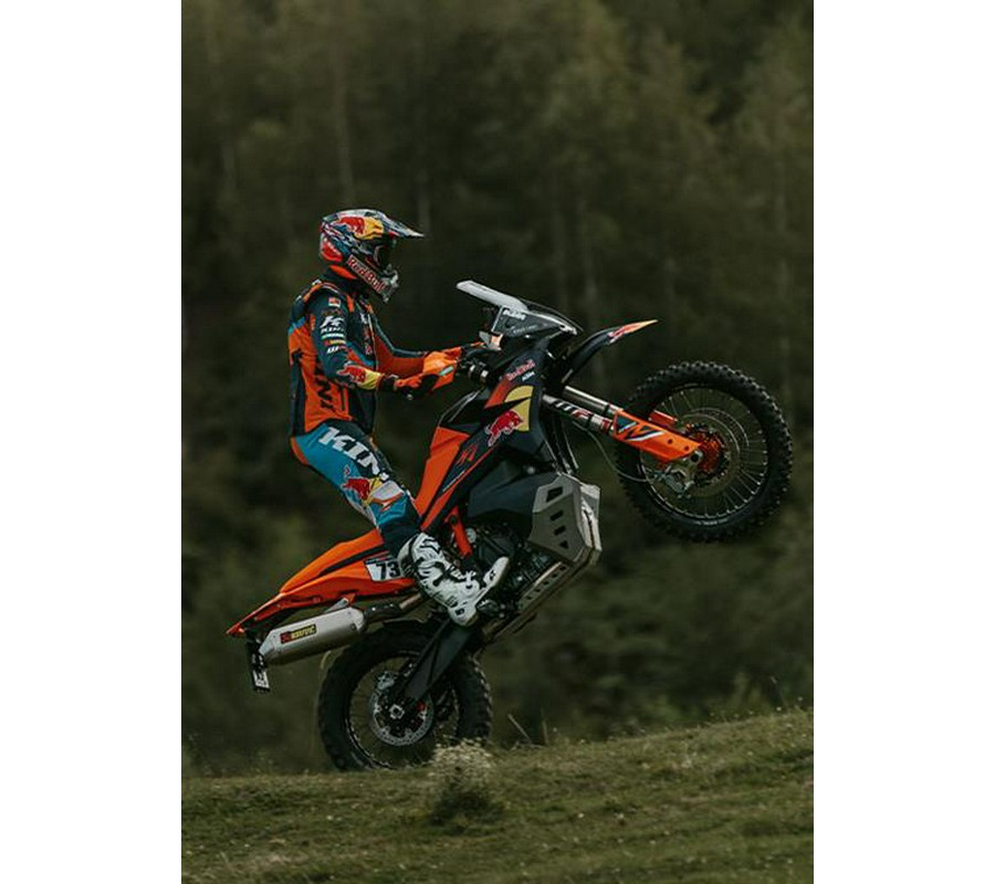 2027 KTM 890 Adventure R Rally