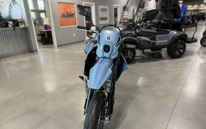 2026 Suzuki DR-Z 4SM