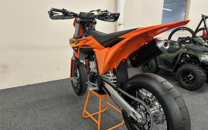 2026 KTM SMR 450