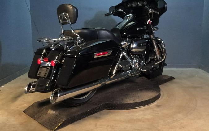2023 Harley-Davidson Street Glide Vivid Black