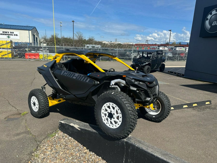 2024 Can-Am Maverick R X RS 999T DCT