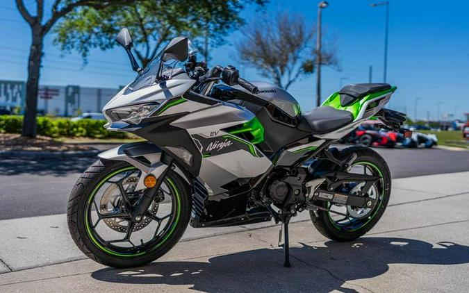 2024 Kawasaki Ninja® e-1 ABS