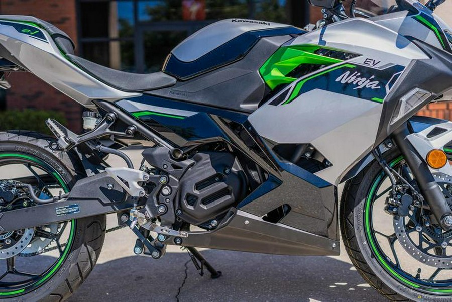 2024 Kawasaki Ninja® e-1 ABS
