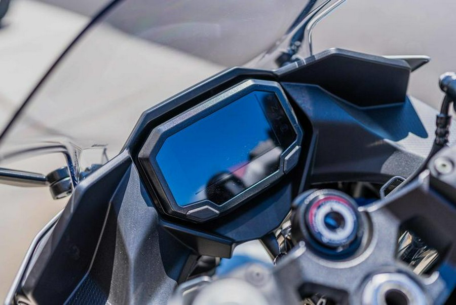 2024 Kawasaki Ninja® e-1 ABS